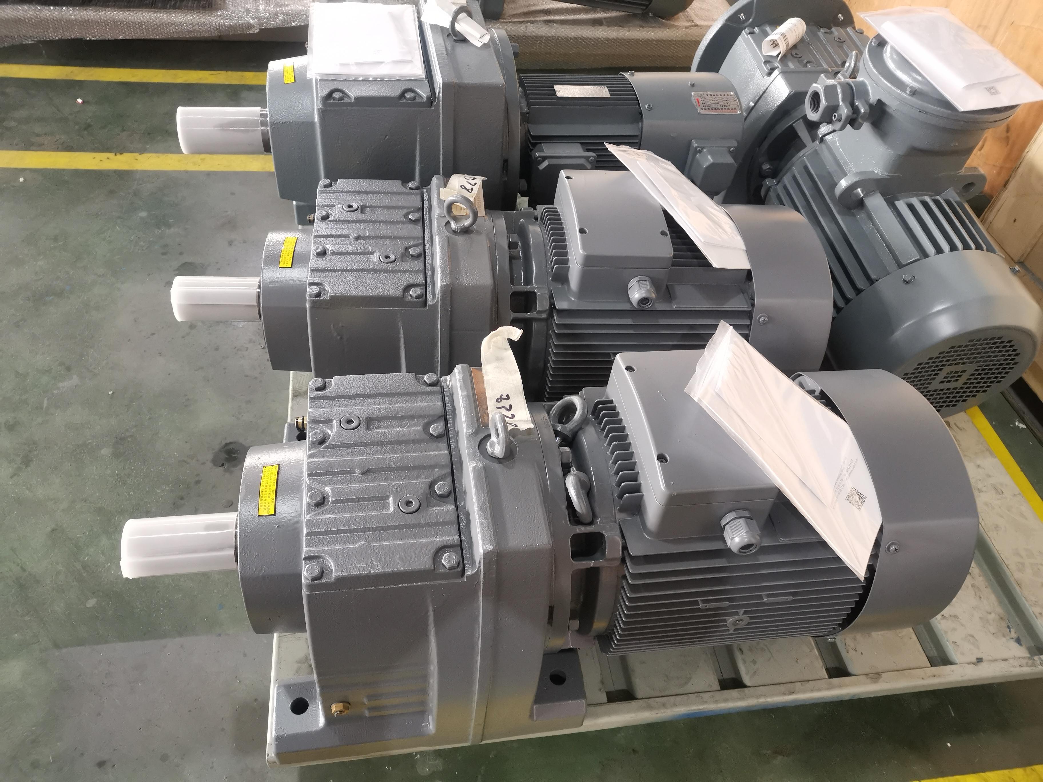 Động cơ giảm tốc R
