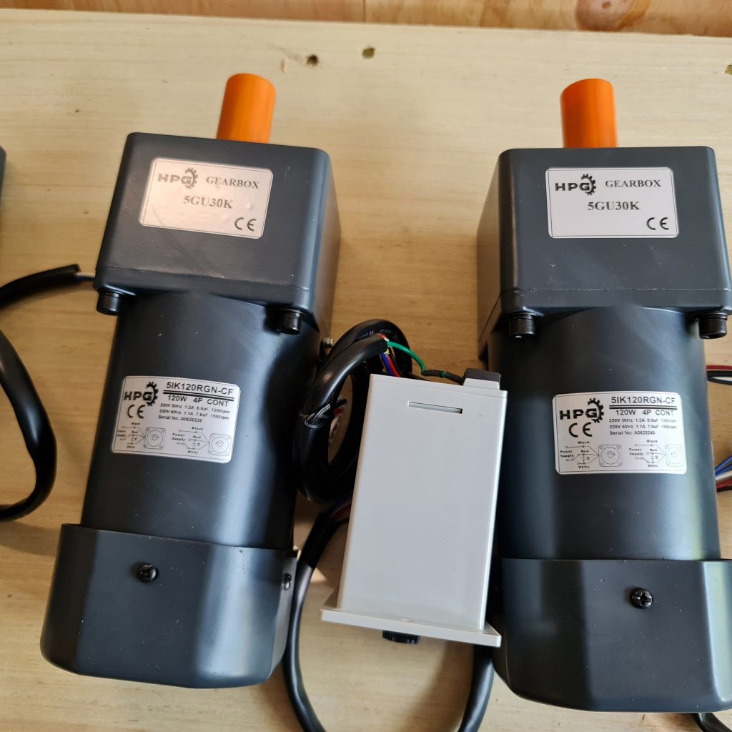 Động cơ giảm tốc 120w