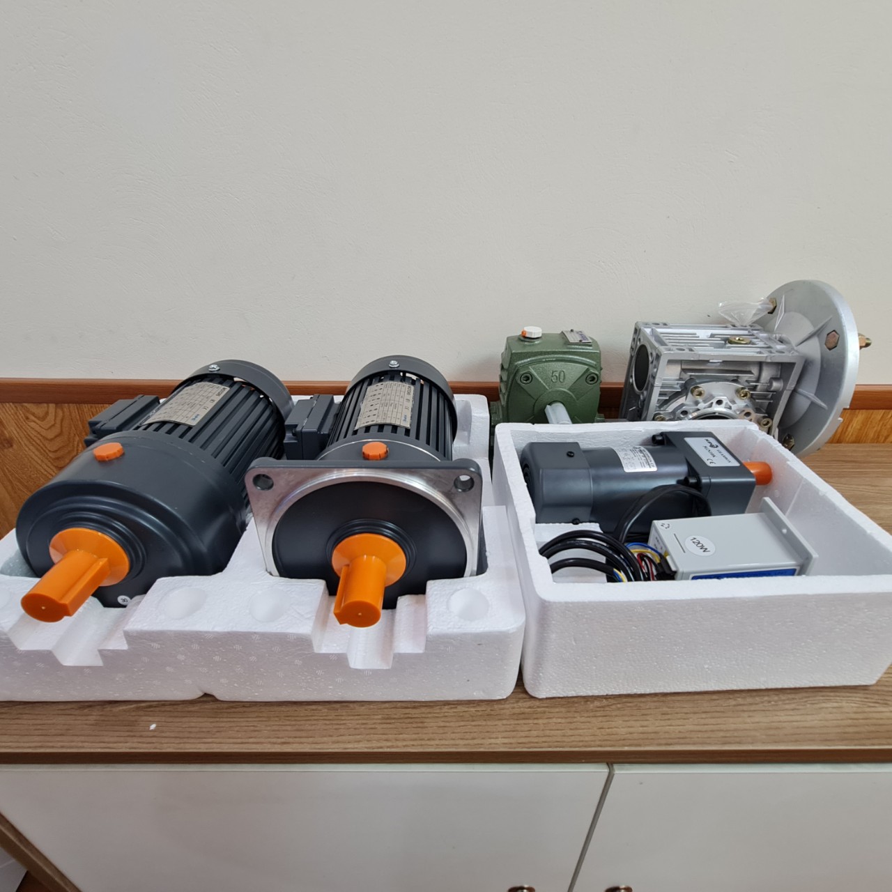 Động cơ giảm tốc HPG